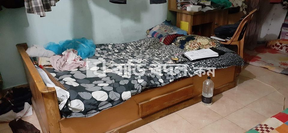 সিট ভাড়া: sector 13, road 11, house 61, 6th floor(no lift). | ১ টি বেড রুম | উত্তরা | Baribodol.com