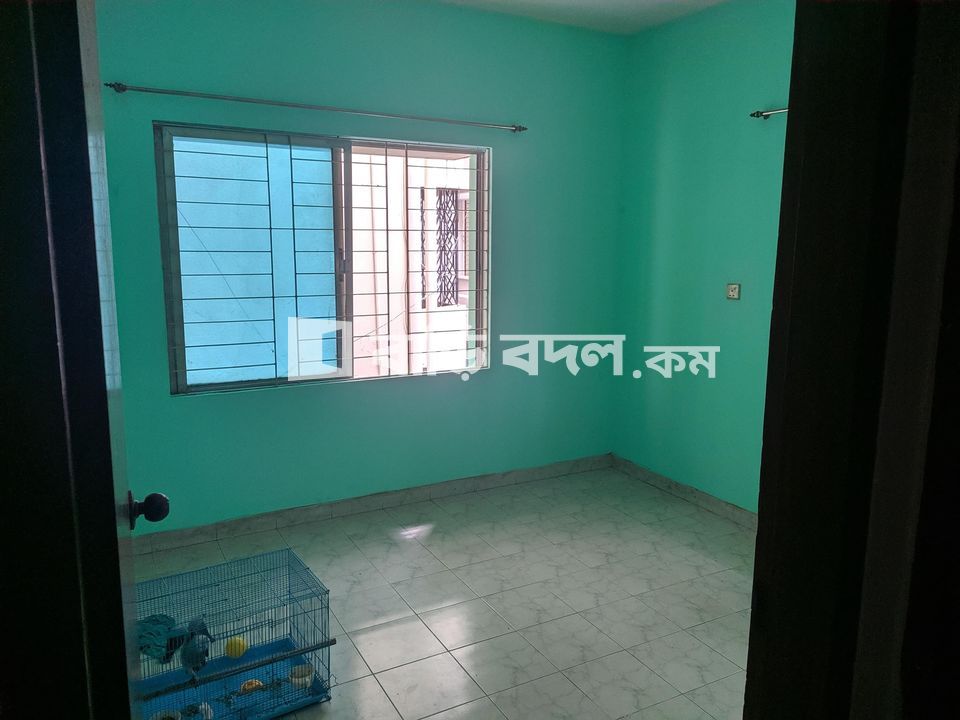 Flat rent in Dhaka উত্তরা, ৩ নম্বর সেক্টর,  রাজলক্ষ্মী মার্কেটের ঠিক পিছনে 