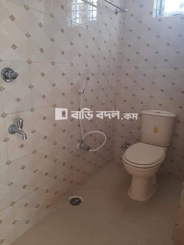 Flat rent in বৈশাখী সরনী(যমুনা ব্যাংক এর বিপরীতে) , গুলশান বাড্ডা লিংক রোড। | 2 bed(s) | Gulshan | Baribodol.com, Best property rental platform in Bangladesh