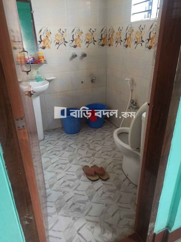 Flat rent in রায়েরবাজার হাই স্কুল, পশ্চিম ধানমন্ডি। ছেলেদের ব্যাচেলর ফ্ল্যাটে। | 1 bed(s) | Dhanmondi | Baribodol.com, Best property rental platform in Bangladesh