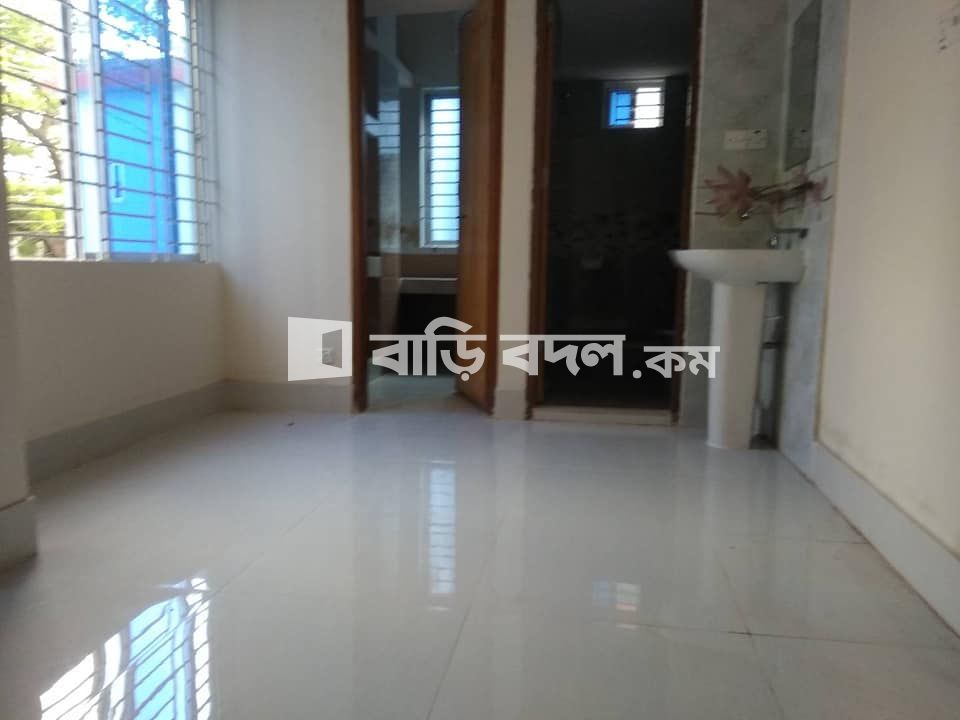 Flat rent in Dhaka উত্তরা, উত্তরা ১২ নং সেক্টর খালপাড় বড় মসজিদের পশ্চিম পাশে চন্ডাল ভোগ মেইন রোডে বঙ্গবন্ধু সমাজকল্যাণ ক্লাবের সামনে ( মসজিদ থেকে পায়ে হেঁটে ৩ মিনিটের দুরত্বে)।