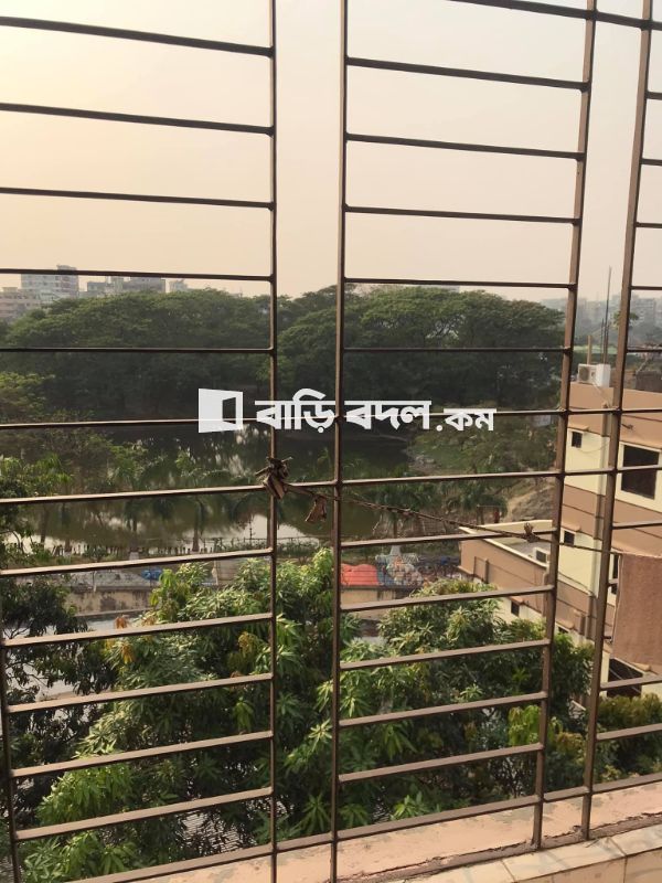 Flat rent in Dhaka রামপুরা, 385/10 TV Tower road near U loop gol chottor banasree main road. Very near for EWU students
