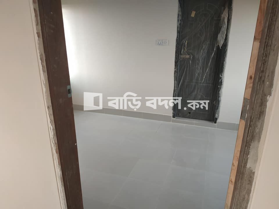 Flat rent in Chattogram চট্রগ্রাম সদর, Tigerpass, Ambagan near 13 no ward office.