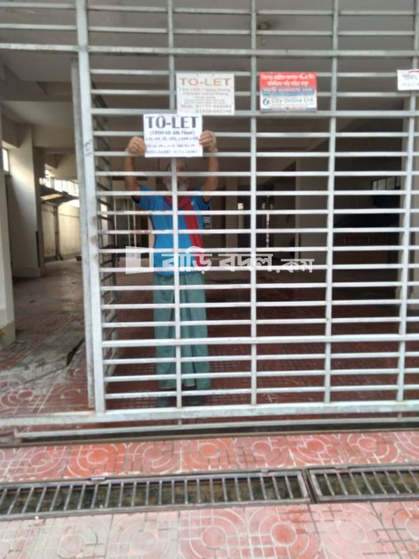 Flat rent in Dhaka বসুন্ধরা আবাসিক এলাকা, House # 194, Rd # 6, Block # F, Bashundhara R/A, Dhaka. (Very close to AIUB, Viquarunnisa Noon School & College, Aga Khan School, and Bashundhara Convention Centre-2)
