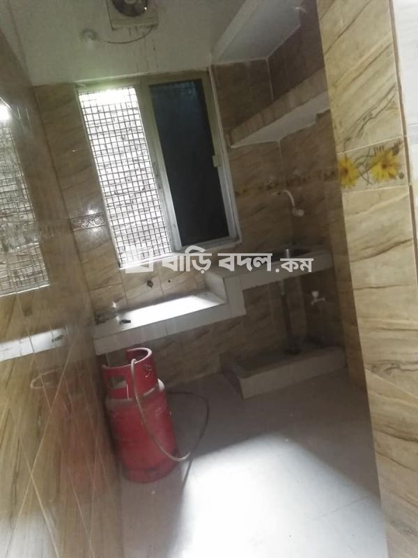 Flat rent in Dhaka কমলাপুর, ৭২/ক/৪ কদমতলা স্কুল এর পিছনের গল্লি,পোস্ট অফিসঃবাসাবো-১২১৪,ঢাকা।কমলাপুর রেলগেট থেকে ২৫ মিনিট,বৌদ্দ মন্দির থেকে ১৫ ও বালুর মাঠে থেকে ৮ মিনিট এর যাতায়াত সময় লাগে হেটে যেতে।