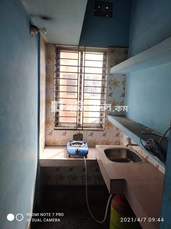 Flat rent in Mymensingh ময়মনসিংহ সদর, কৃস্টপুর, আলীয়া মাদ্রাসা মেইন রোড, ভাটিকাশর খ্রিস্টান প্রাদি মিশন রোড, নিরাময় ক্লিনিকে সামনে ডিজি ল্যাবের সাথে। আমিরা হাউজিং লিমিটেডের পাশের গলি