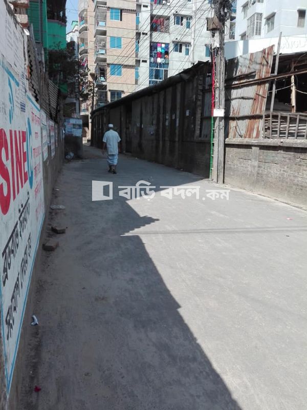 Flat rent in Dhaka খিলক্ষেত, Khilkhet namapara panir pamp, tin Rasta r mor.
Khilkhet bus stop theke auto rickshaw te 5 to 7 min