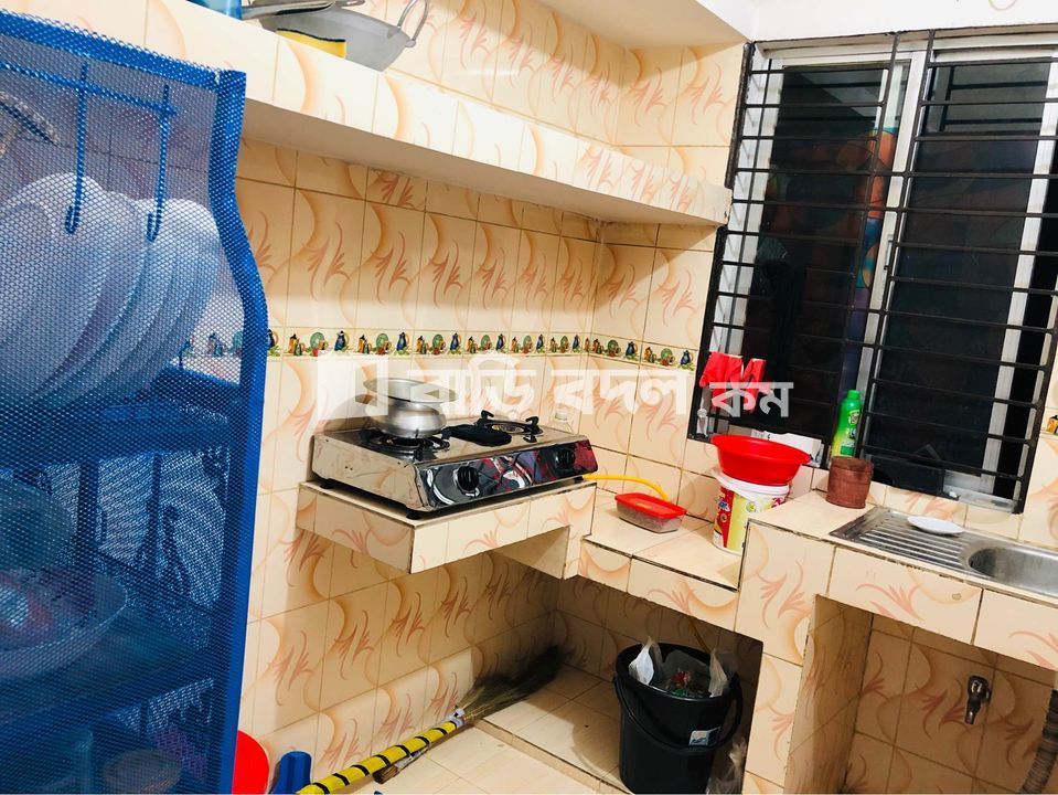 Sublet rent in Dhaka গ্রীন রোড, ফ্রি স্কুল স্টীট রোড, কাঠাল বাগান ২৫৫/২৫৭ A2 ডি .কে নুর ভিলা।