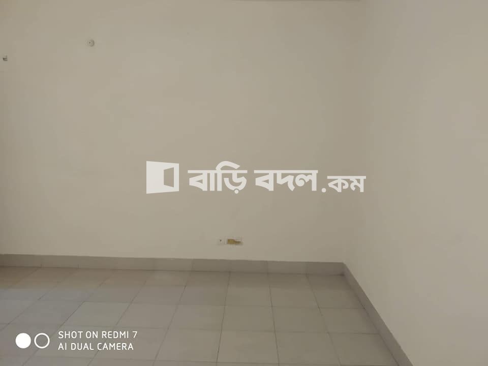 Seat rent in Dhaka তেজগাঁও, পূর্ব তেজতুরি বাজার,তেজগাঁও মহিলা কলেজের পাশে।