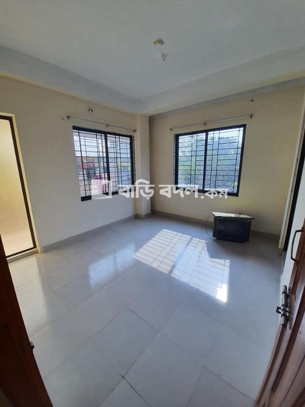 Flat rent in Dhaka সাভার, মজিদপুর, সাভার। (পাকিজা বা বাস স্ট্যান্ড এর কাছাকাছি এরিয়া। ম্যাপ দেয়া আছে।)