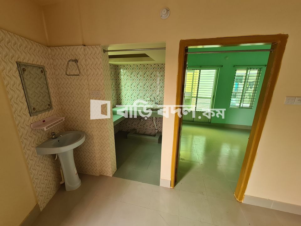 Flat rent in চট্টগ্রাম এর পাহাড়তলী থানার আওতাধীন, কর্ণেল হাট সিটি কর্পরোশন কাচা বাজারের বীপরিত দিকে ঢাকা ট্রাং রোড থেকে পশ্চিম দিক দিয়ে ২ মিনিট হাটার দুরত্তে কর্ণেল জোন্স রোড সংলঘ্ন, | 2 bed(s) | Chattogram Sadar | Baribodol.com, Best property rental platform in Bangladesh