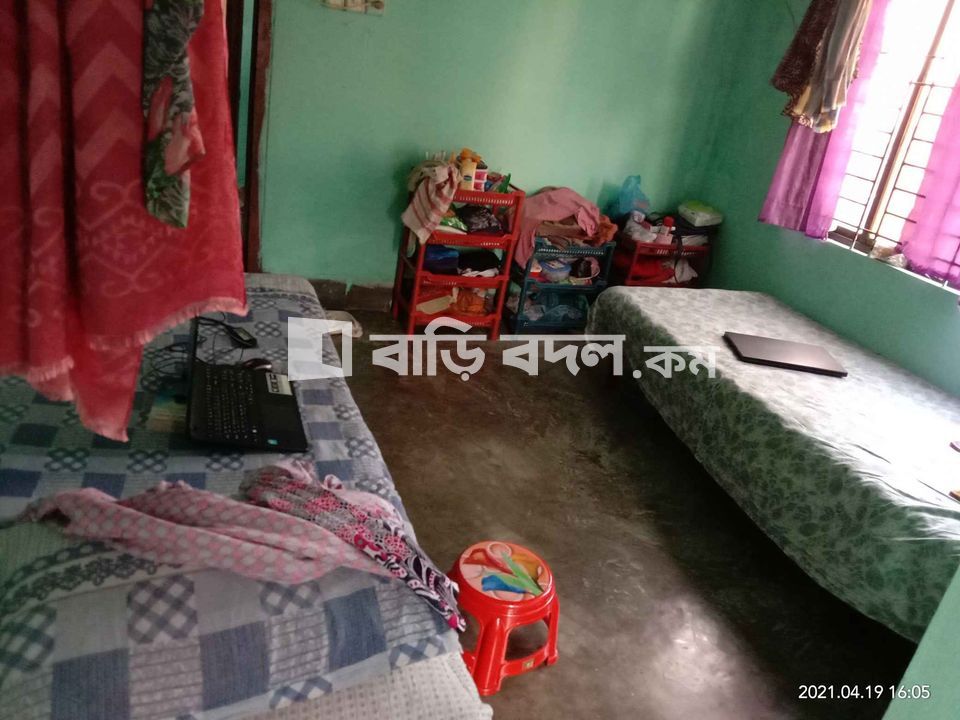 Sublet rent in Dhaka উত্তরা, পশ্চিম মোল্ল্যারটক, কষাইবাড়ি, বিমান বন্দর রেল স্টেশন ও জসিমউদ্দীন মেইন রোড থেকে ৫-৭ মিনিট পায়ে হাটা রাস্তা।