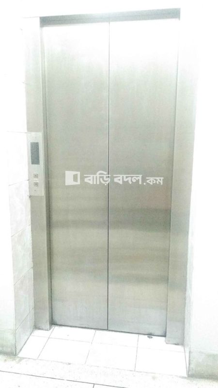 Seat rent in Dhaka , শ্যামলী প্রিন্স বাজারের ঠিক পিছনে গোল্ডেন স্ট্রীট।