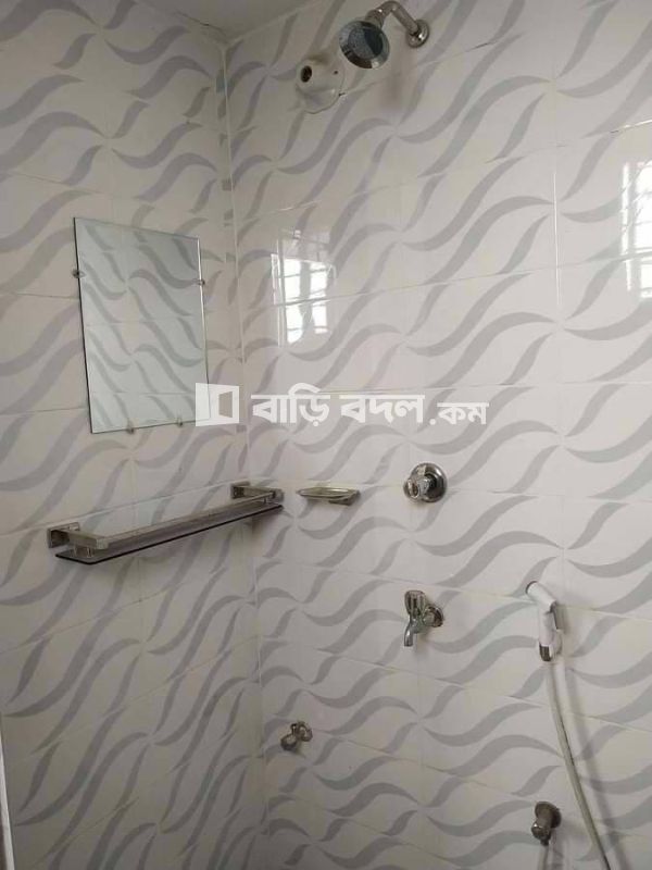 Flat rent in Dhaka , Block: C, Main Road, House: 56, Aftabnagar, In front of Siraj Convention Centre(Master Pharmacy).