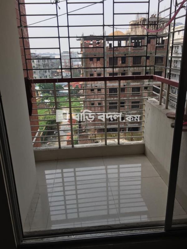 Sublet rent in Dhaka বসুন্ধরা আবাসিক এলাকা, Block -C Rd-05.
10 mins walking distance from NSU and IUB.
2 mins from AIUB.
