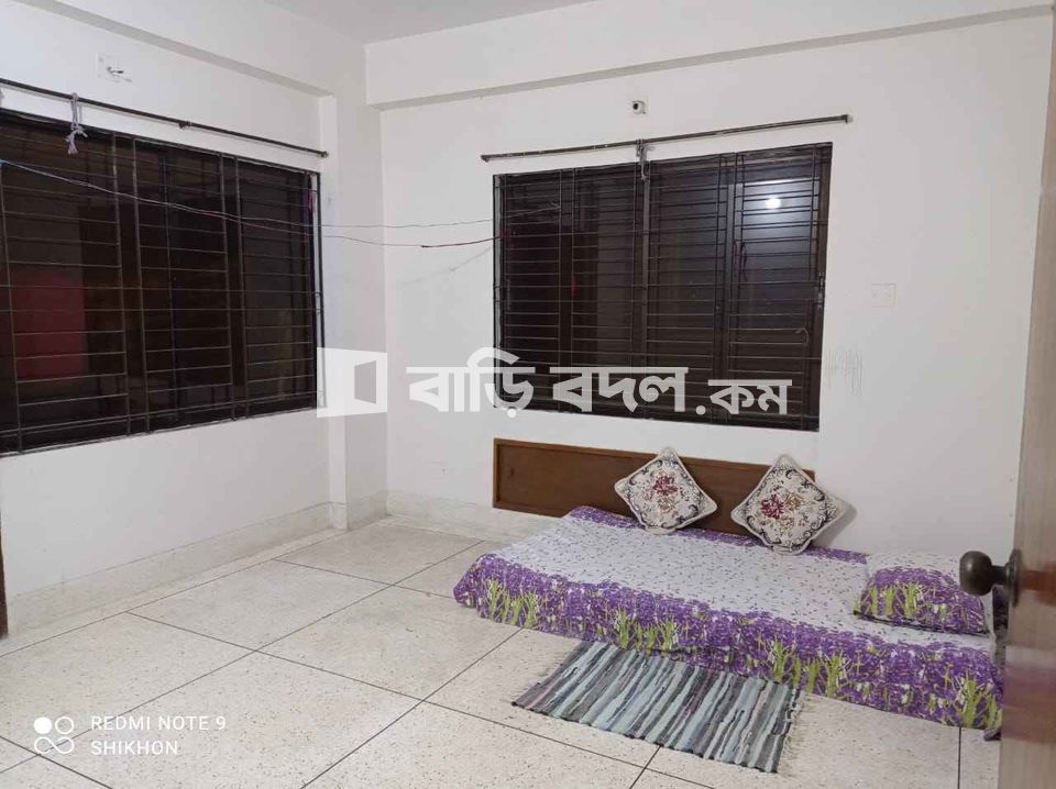 Seat rent in Dhaka শ্যামলী, শ্যামলী প্রিন্স বাজারের ঠিক পিছনে গোল্ডেন স্ট্রীট।