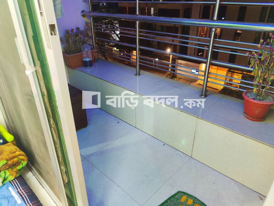 Flat rent in Block C VIP Main Road Beside Ebenezer School. | 1 bed(s) | Bashundhara RA | Baribodol.com, Best property rental platform in Bangladesh