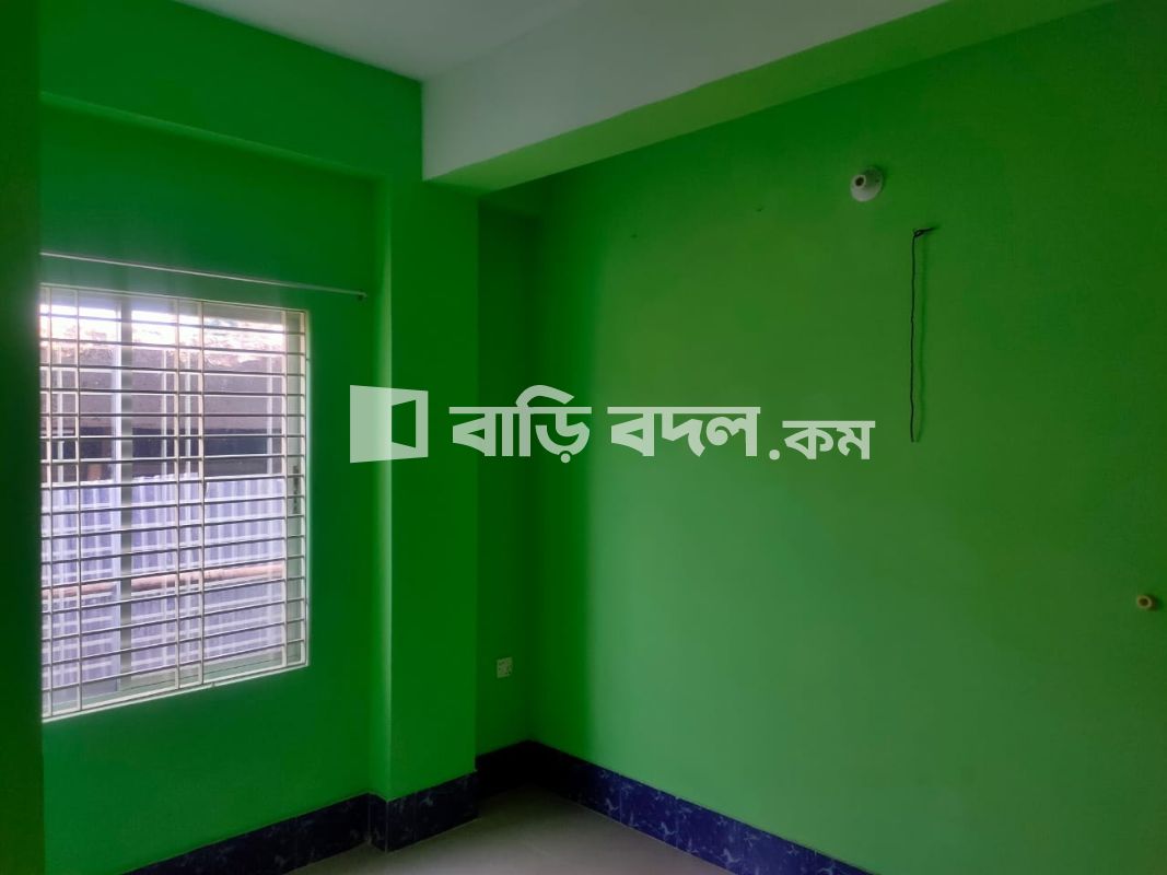 Flat rent in Khulna খুলনা সদর, মোহাম্মদ নগর, বিসমিল্লাহ সড়ক (সাচিবুনিয়া বিশ্বরোড মোড় থেকে গল্লামারি যেতে দুই মিনিটের পায়ে হাঁটা পথ)
মেন রোডের পাশে হওয়ায় সার্বক্ষণিক ইজিবাইকে যাতায়াতের সুবিধা। (গল্লামারি যেতে ইজিবাইক ভাড়া পাঁচ টাকা)