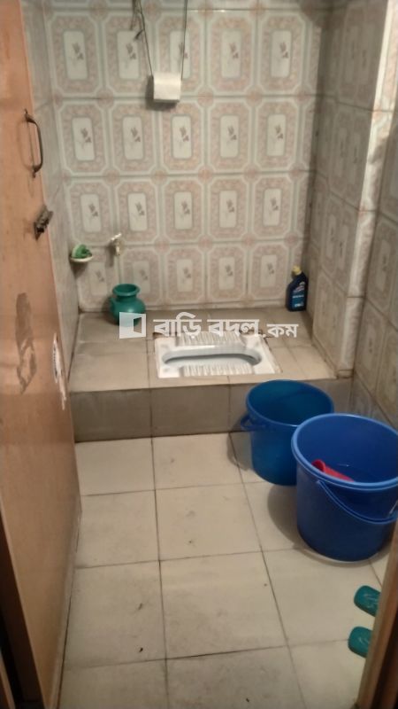 Sublet rent in Dhaka নতুন বাজার, নতুনবাজার, নুরেরচালা। পুরবি মোড়। বাশতলা দিয়ে আসলে ৭ ৮ মিনিট লাগবে।