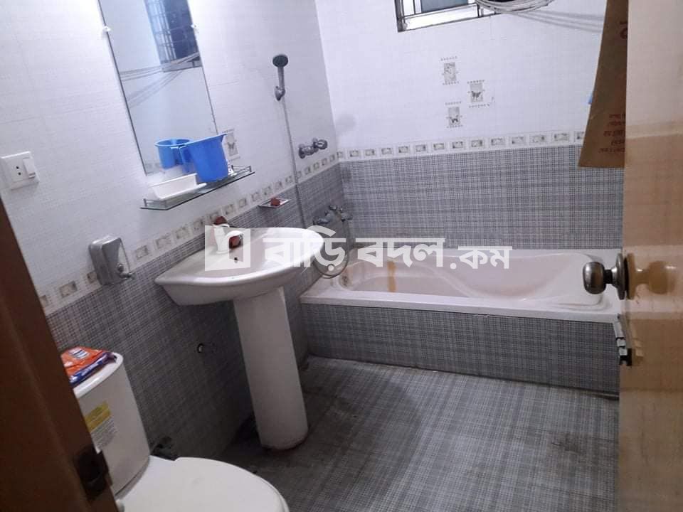 Flat rent in Dhaka শ্যামলী, Shyamoli , road no 3, kazi office ar pase