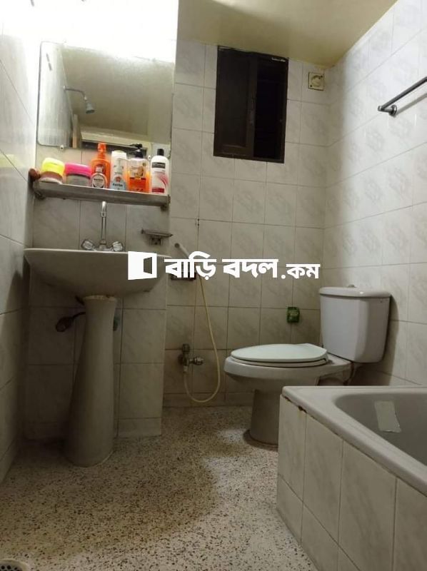 Seat rent in মালিবাগের মৌচাক মোড়ে,মেইন রোডের সাথেই। | 4 bed(s) | Malibagh | Baribodol.com, Best property rental platform in Bangladesh