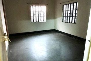 Flat rent in কুড়াতলী পূর্ব পাড়া ,কুড়িল ফ্লাইওভার থেকে ৬মি: দুরত্ব । | 2 bed(s) | Kuril | Baribodol.com, Best property rental platform in Bangladesh
