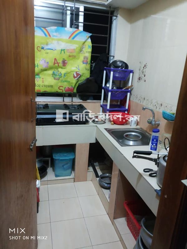 Sublet rent in Dhaka ধানমন্ডি, Dhanmondi 19 no. Star kabab er pichone.