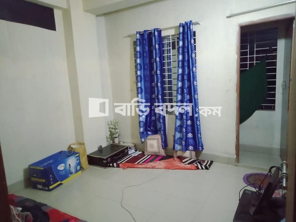 Flat rent in Dhaka রায়েরবাজার, ৪/৬৬ রায়ের বাজার, পুলিশ ফাড়ি রোড। রায়ের বাজারে মসজিদের পিছে।