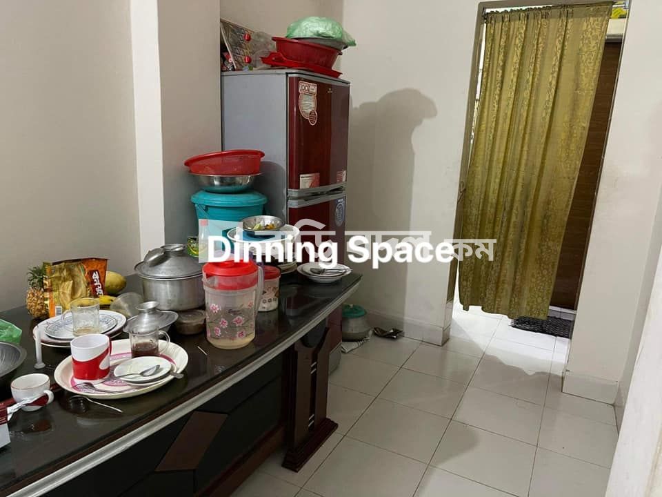 Flat rent in Dhaka যাত্রাবাড়ি, 17/3 North Yatribadi, Dhaka (30 second walkway from Islamia Hospital just in front of Jatrabadi Ideal School).