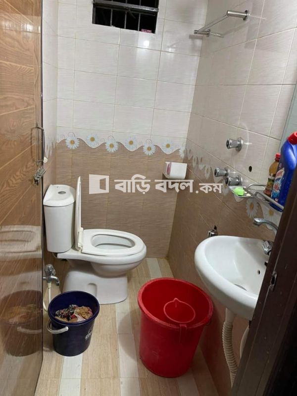 Flat rent in Dhaka যাত্রাবাড়ি, 17/3 North Yatribadi, Dhaka (30 second walkway from Islamia Hospital just in front of Jatrabadi Ideal School).