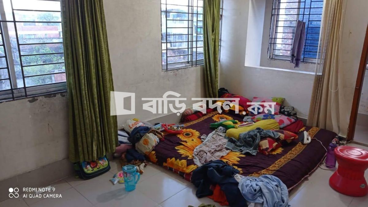 Seat rent in Dhaka পুরান ঢাকা, ঢাকেশ্বরী মন্দির থেকে ৩ মিনিটের রাস্তা।