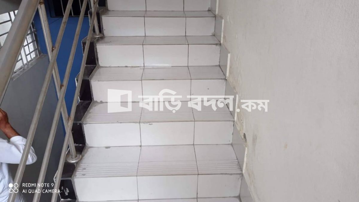 Seat rent in Dhaka পুরান ঢাকা, ঢাকেশ্বরী মন্দির থেকে ৩ মিনিটের রাস্তা।