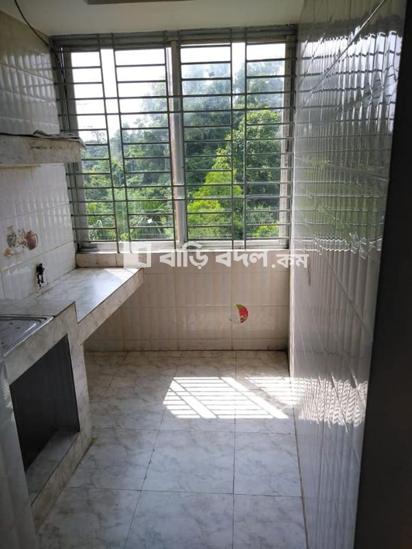 Flat rent in ফয়েস লেক টিকেট কাউন্টার এর পূর্ব পাশে লেক ভিউ আবাসিক এলাকা
| 2 bed(s) | Chattogram Sadar | Baribodol.com, Best property rental platform in Bangladesh