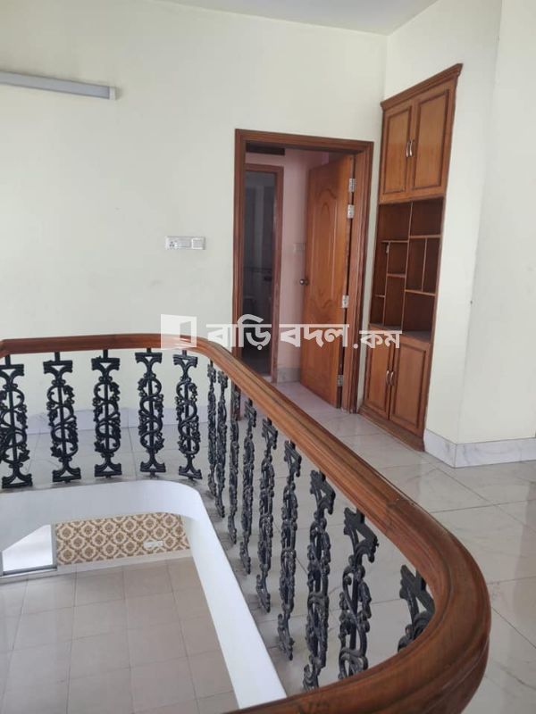 Flat rent in Bashundhara RA | 5 bed(s) | Baribodol.com