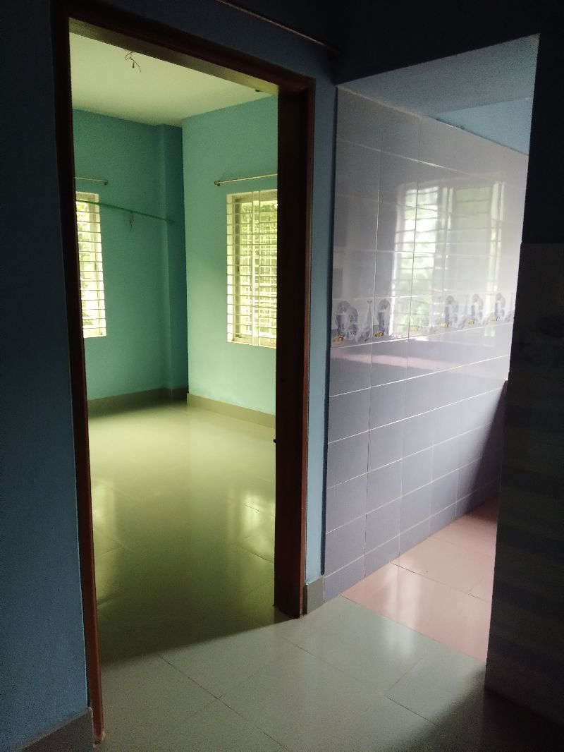 Flat rent in Uttar Khan | 3 bed(s) | Baribodol.com