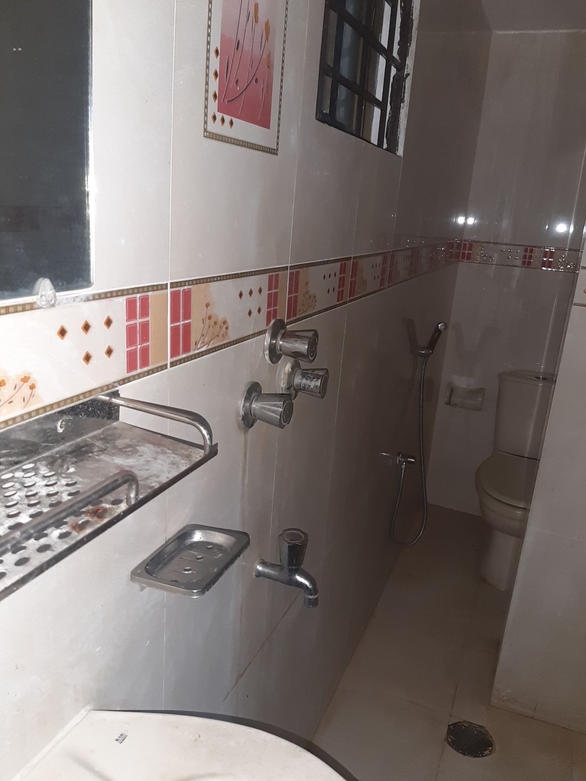 Seat rent in Uttara | 2 bed(s) | Baribodol.com